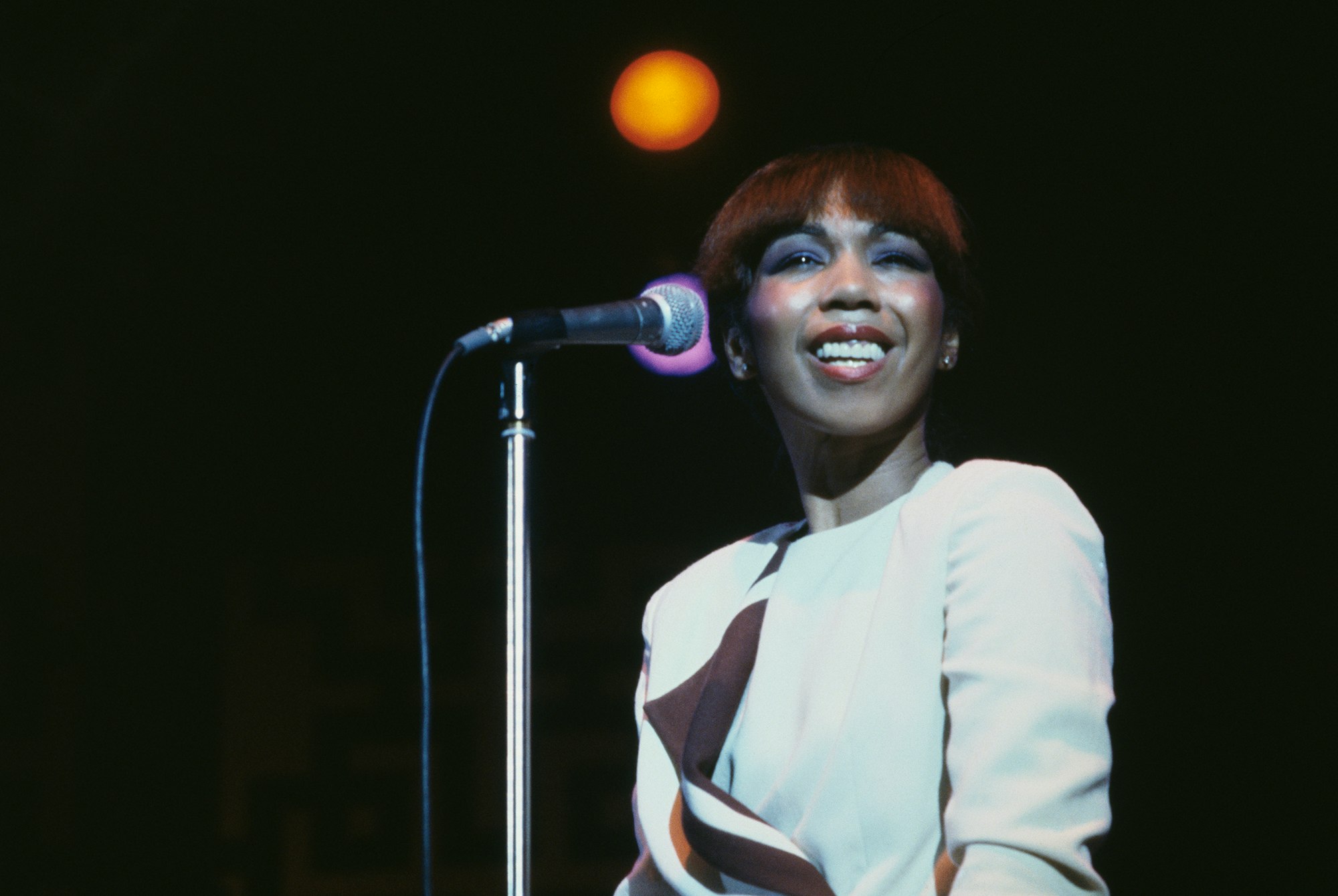Luci Martin with Chic at the Hammersmith Odeon, London, October 1979. Photo by Mike Prior/Redferns/Getty Images.